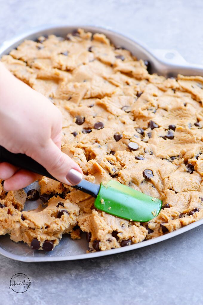 Chocolate Chip Cookie Cake - PinkWhen