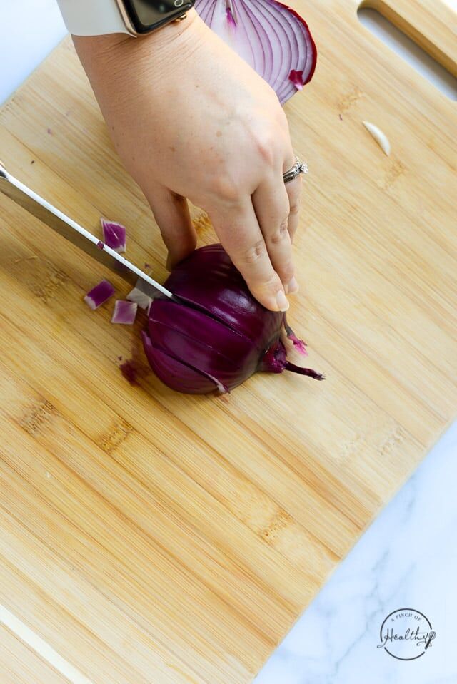 How to Cut an Onion - I Heart Naptime