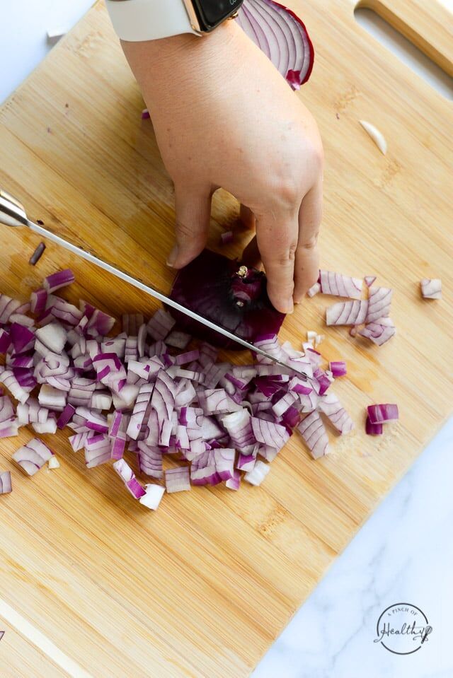 How to mince, dice, and slice onion (step-by-step guide) - My Eclectic Bites