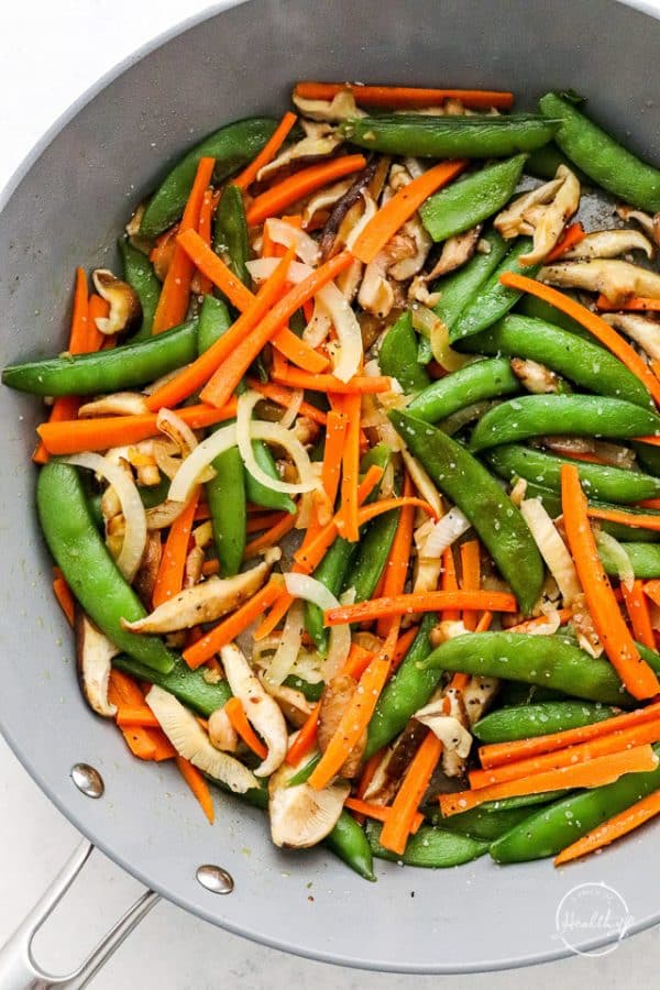 Chicken Lo Mein (better than takeout!) - A Pinch of Healthy