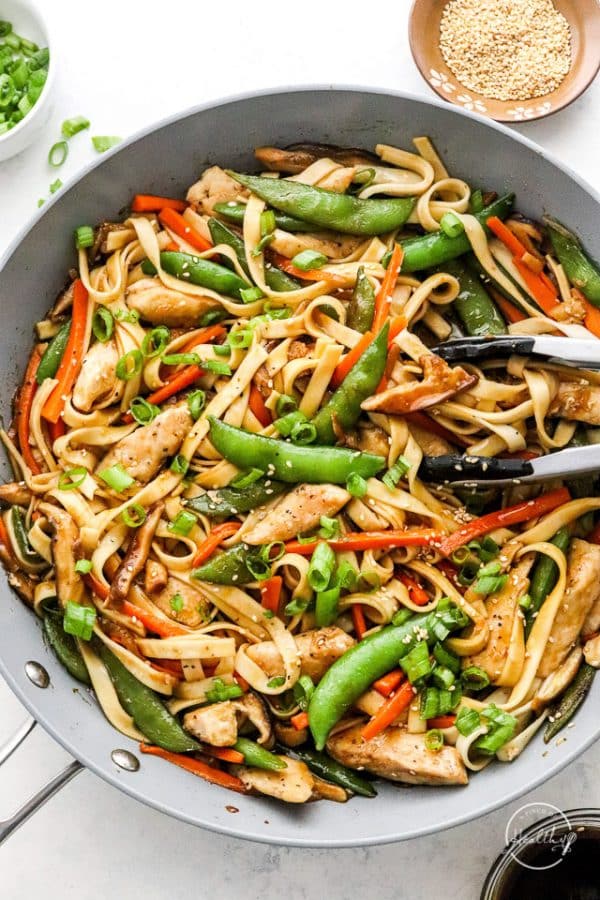 Chicken Lo Mein (better than takeout!) - A Pinch of Healthy