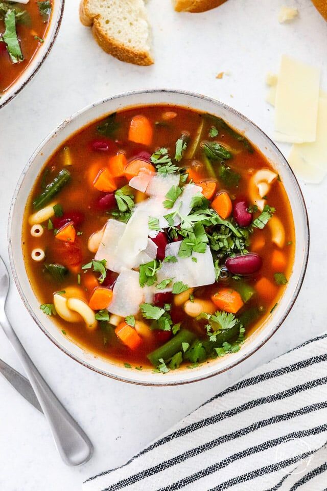 Minestrone Soup (vegetarian/ vegan friendly) - A Pinch of Healthy