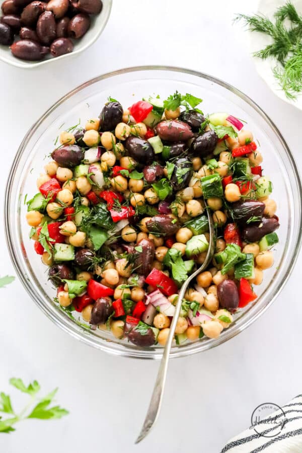 Chickpea Salad - A Pinch of Healthy