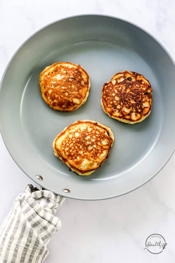 Vegan Pancakes Recipe - A Pinch of Healthy