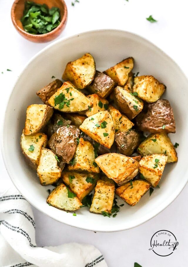 Air Fryer Red Potatoes - A Pinch of Healthy